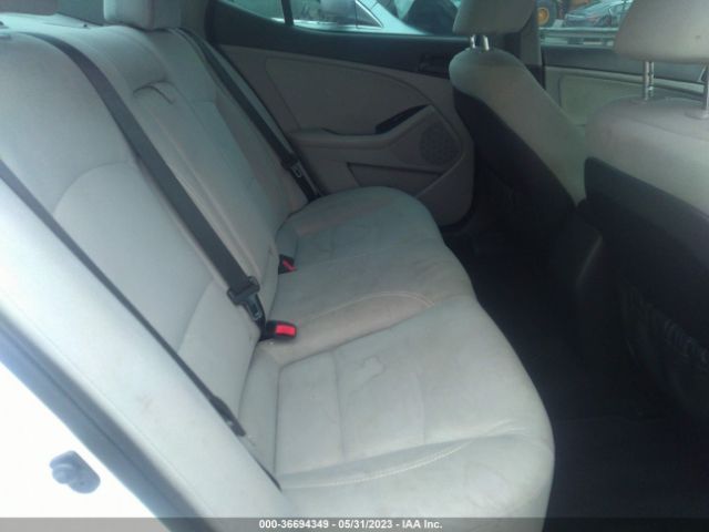 5XXGM4A75EG322967 KIA Optima Lx