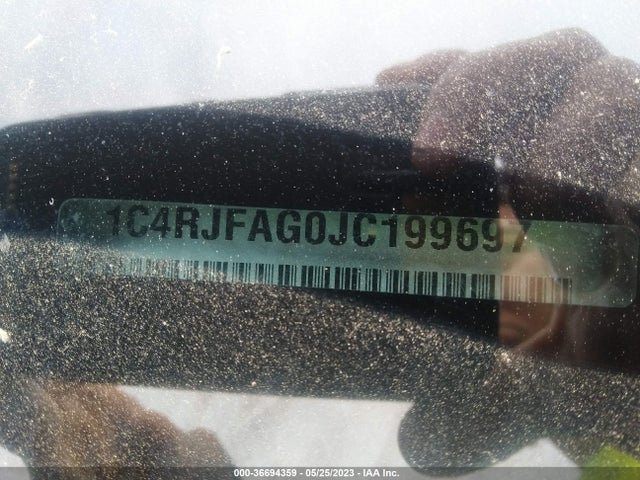 1C4RJFAG0JC199697 Jeep Grand Cherokee Laredo E
