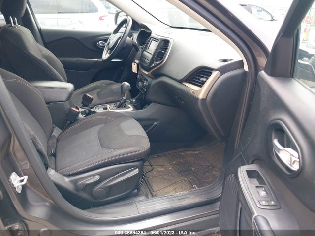 1C4PJMCB5FW691466 Jeep Cherokee Latitude