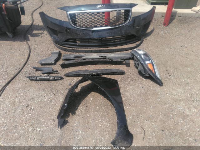 KNDMB5C16G6103184 KIA SEDONA LX
