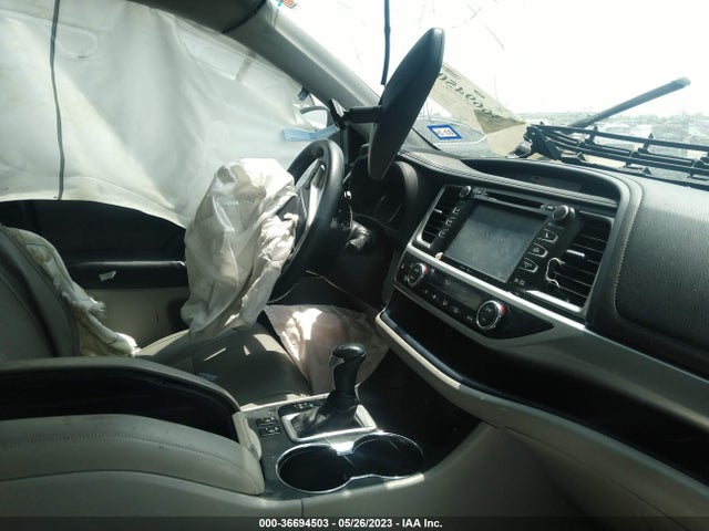 2015 TOYOTA HIGHLANDER XLE VIN: 5TDKKRFH1FS047290