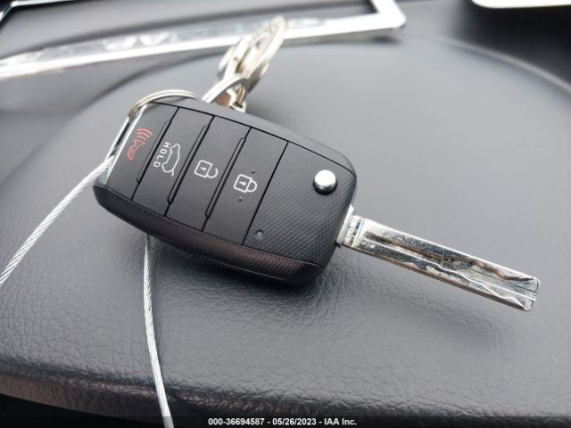 5XYKT4A66FG646592 KIA SORENTO LX
