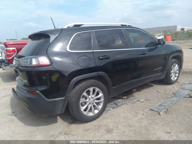 1C4PJLCB4KD312134 Jeep Cherokee Latitude