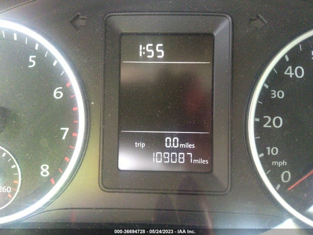 2011 VOLKSWAGEN TIGUAN S VIN: WVGAV7AX7BW555355