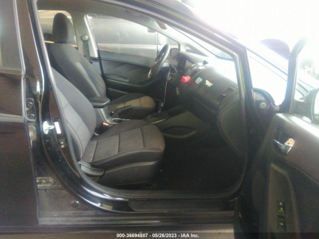 KNAFX4A6XG5521592 KIA FORTE LX