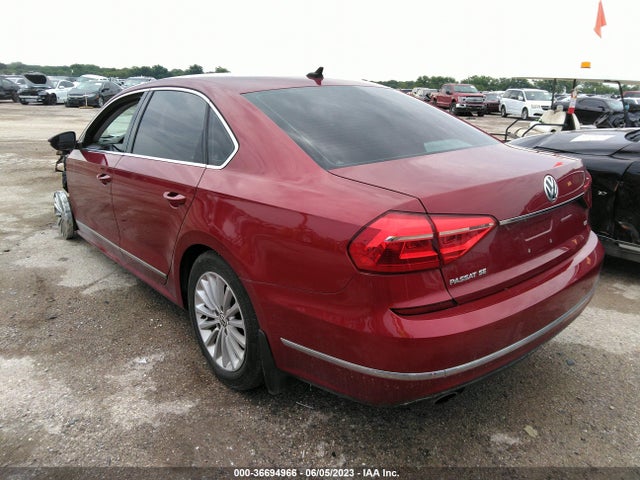 1VWBS7A30GC038483 Volkswagen Passat 1.8t Se