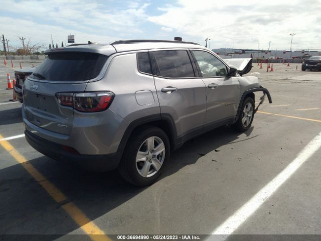 3C4NJCBB0NT139753 Jeep Compass Latitude