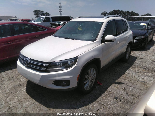 2012 VOLKSWAGEN TIGUAN SE W/SUNROOF & NAV VIN: WVGAV7AX6CW561679
