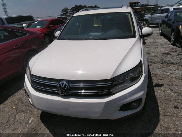 2012 VOLKSWAGEN TIGUAN SE W/SUNROOF & NAV VIN: WVGAV7AX6CW561679