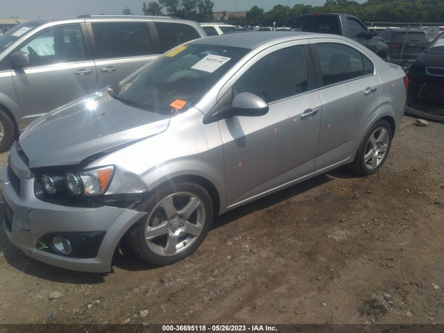 Chevrolet SONIC LTZ 2016 1G1JE5SB8G4150130 Image 2