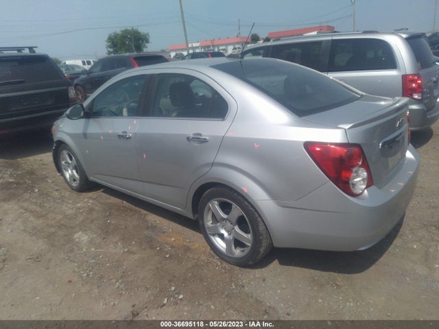 Chevrolet SONIC LTZ 2016 1G1JE5SB8G4150130 Image 3