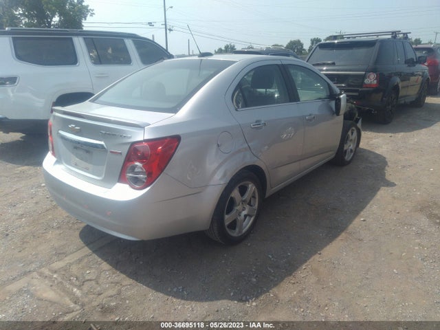 Chevrolet SONIC LTZ 2016 1G1JE5SB8G4150130 Image 4