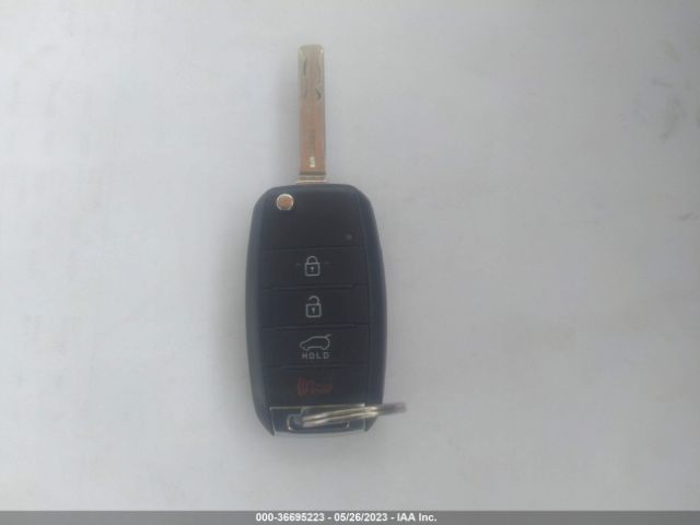 KNDJP3A51J7525962 KIA SOUL +