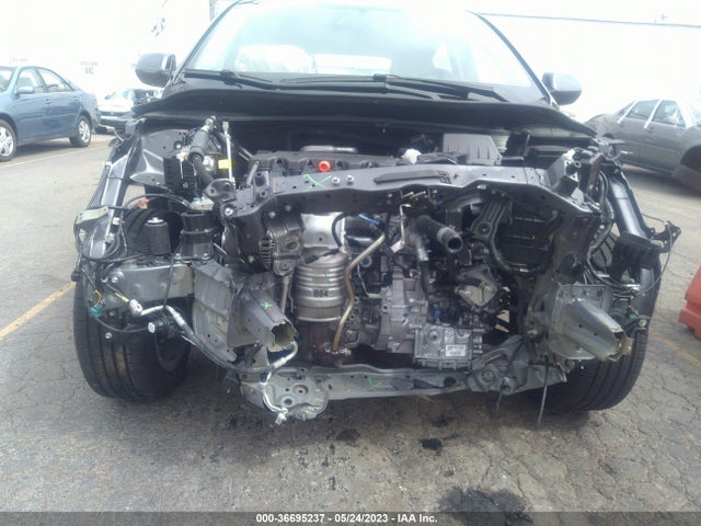 Honda HR-V LX 2022 3CZRU6H31NM768615 Image 8