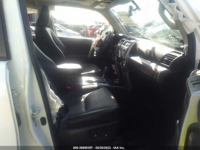 Toyota 4RUNNER SR5 2017 JTEBU5JR0H5418124 Image 5