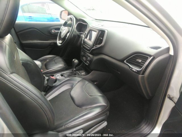 1C4PJLLN8KD327021 Jeep Cherokee Altitude