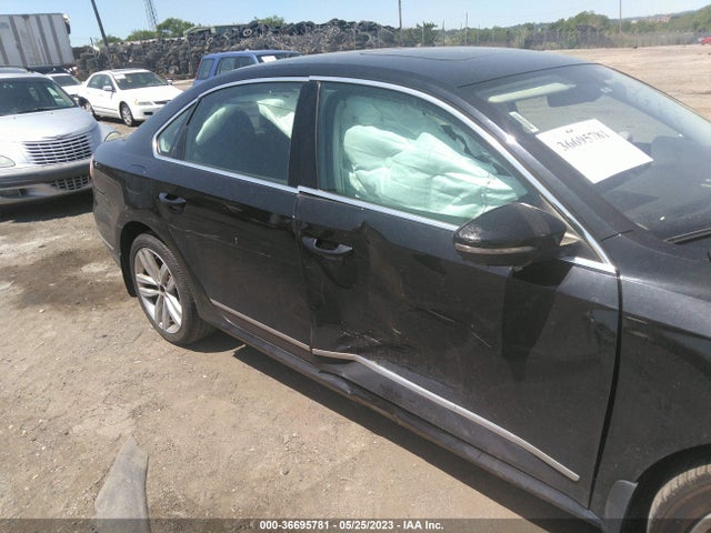 1VWGT7A35HC056157 Volkswagen Passat 1.8t Se W/technology