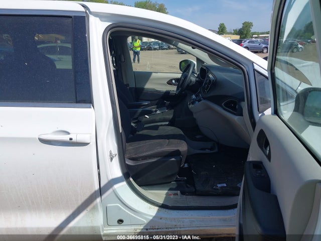 Chrysler Pacifica Touring 2017 2C4RC1DG4HR501096 Image 5