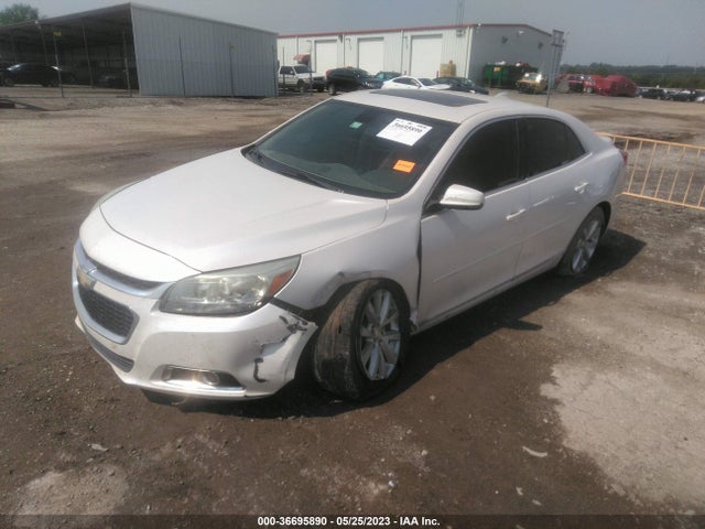 Chevrolet MALIBU LT 2015 1G11D5SL3FF134755 Image 2