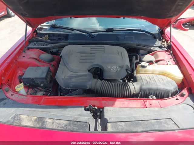 2C3CDZAG0FH704676 Dodge Challenger Sxt