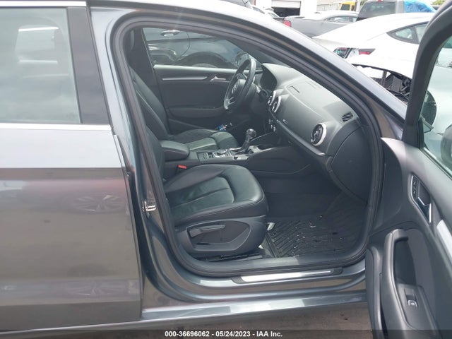WAUAUGFF1K1011760 Audi A3 Sedan Premium/titanium Premium