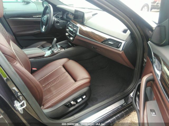 WBAJE5C54KWW40204 BMW 5 Series 540i