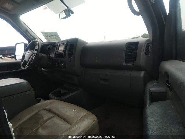 2016 Nissan NV, VIN: 5BZAF0AA5GN855610