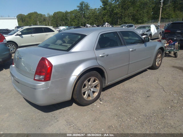 2007 CHRYSLER 300 VIN: 2C3KA53G27H823194