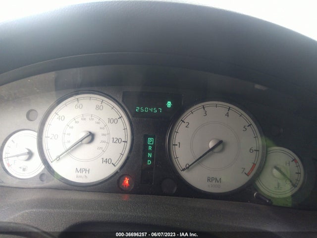 2007 CHRYSLER 300 VIN: 2C3KA53G27H823194