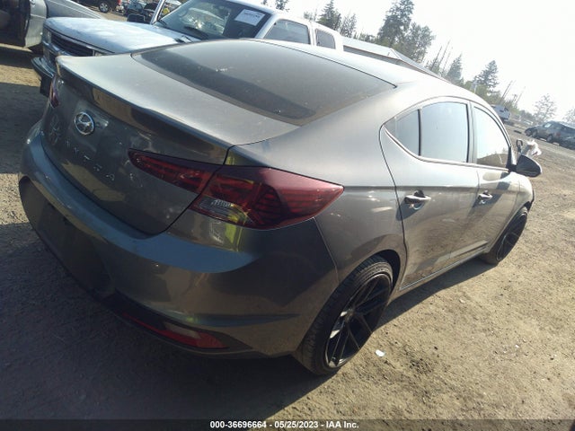 2020 HYUNDAI ELANTRA SE VIN: 5NPD74LF4LH499476