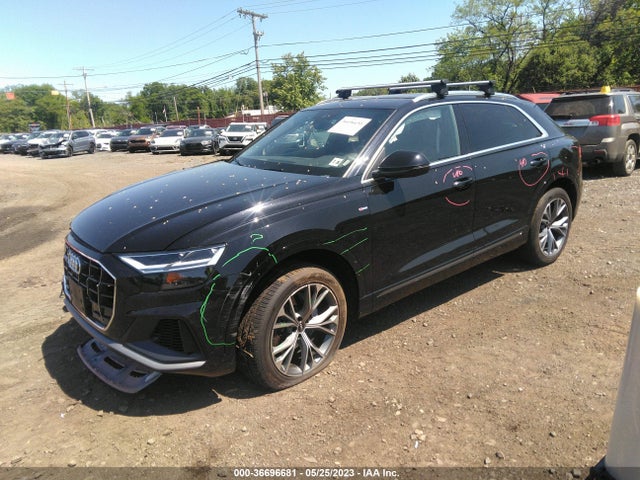 WA1EVAF17MD011440 Audi Q8 Premium Plus