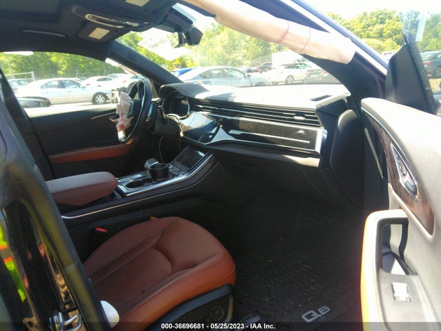 WA1EVAF17MD011440 Audi Q8 Premium Plus