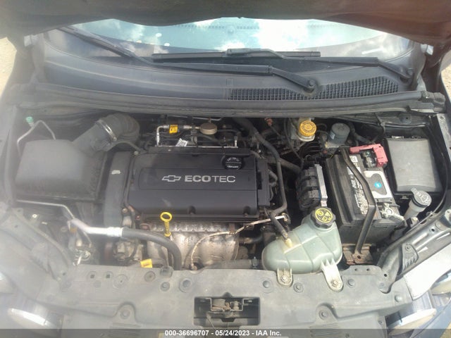Chevrolet SONIC LT 2014 1G1JC6SH6E4100078 Image 11
