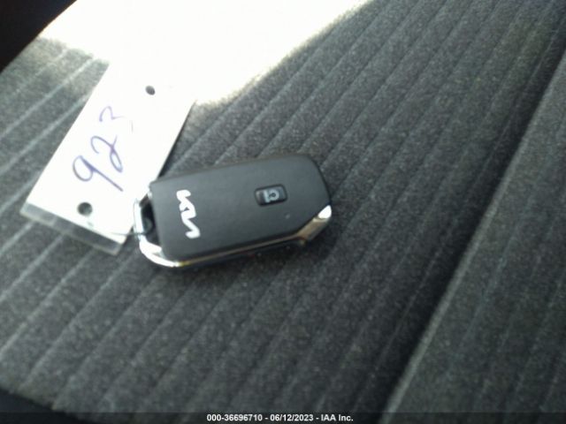 KNDJ33AU6P7869668 KIA SOUL EX