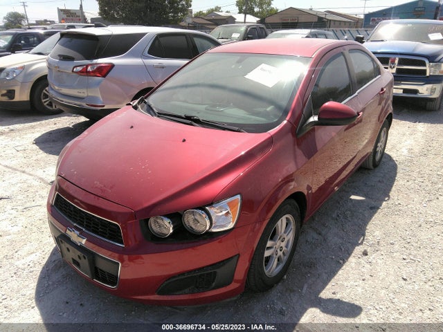Chevrolet SONIC LT 2016 1G1JC5SH7G4104072 Image 2