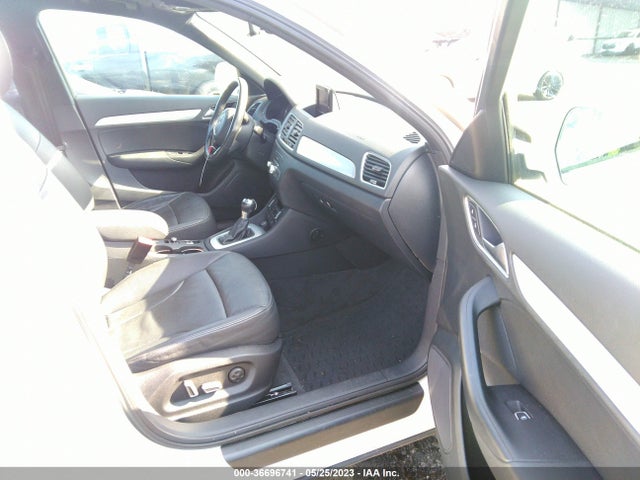 WA1JCCFS5HR010210 Audi Q3 Premium Plus
