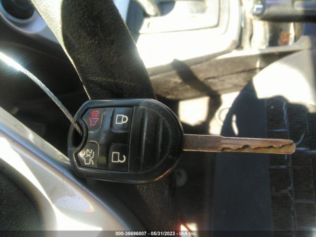3FADP4BJXKM104950 Ford FIESTA SE