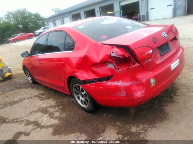 2013 VOLKSWAGEN JETTA SEDAN SE VIN: 3VWDP7AJ3DM417559