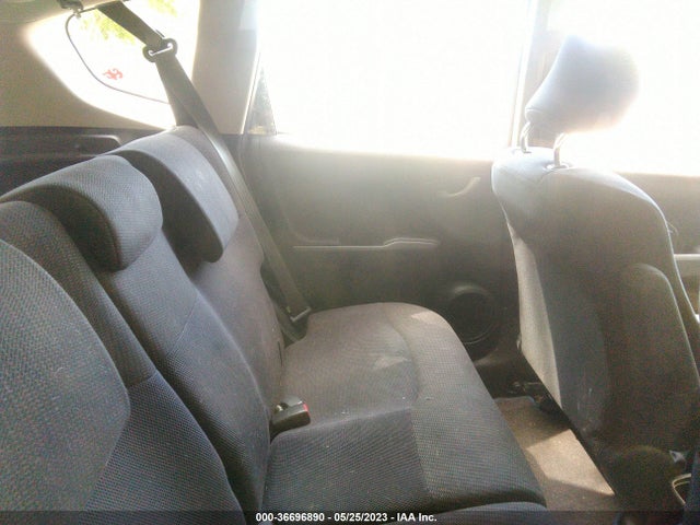 2013 HONDA FIT SPORT VIN: JHMGE8H52DC069970