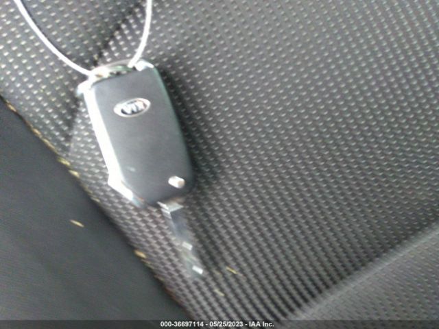 3KPF24AD9KE120208 KIA Forte Lxs