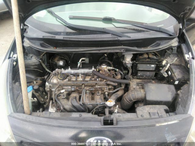 KNADM4A32F6528213 KIA RIO LX
