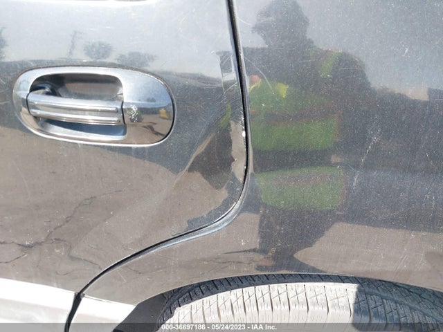 2004 FORD EXPEDITION XLT VIN: 1FMPU16W54LB42364