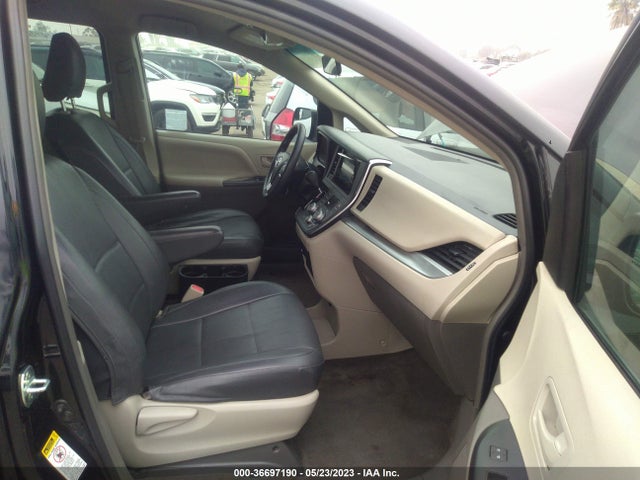 Toyota Sienna L 2017 5TDZZ3DC7HS869044 Image 6