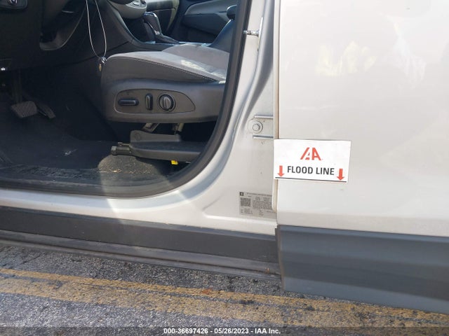 Chevrolet EQUINOX LT 2020 2GNAXUEV8L6105447 Image 6