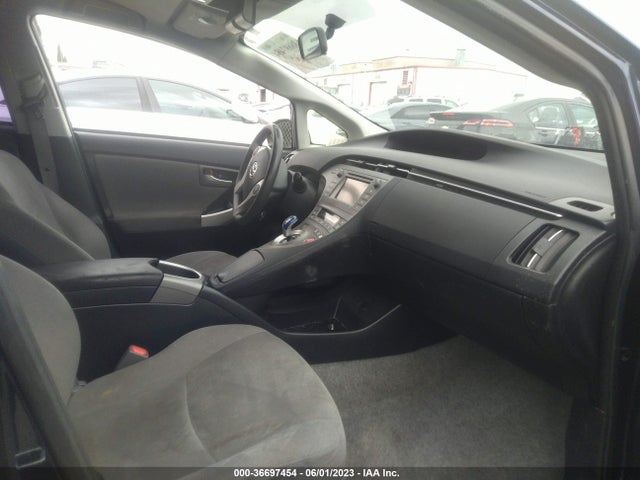 Toyota Prius Four 2015 JTDKN3DU3F1924475 Image 5