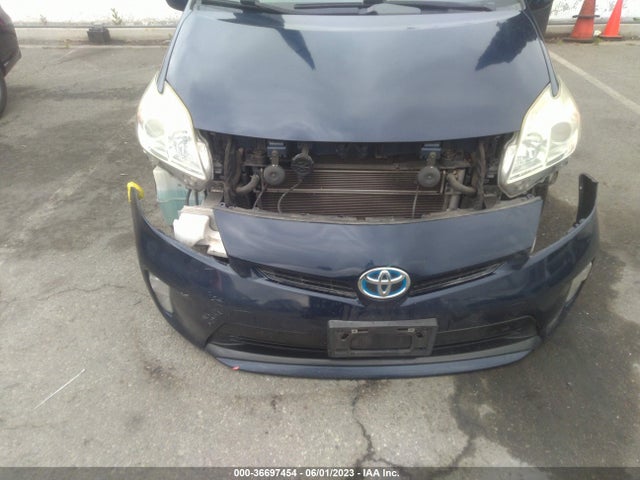 Toyota Prius Four 2015 JTDKN3DU3F1924475 Image 6