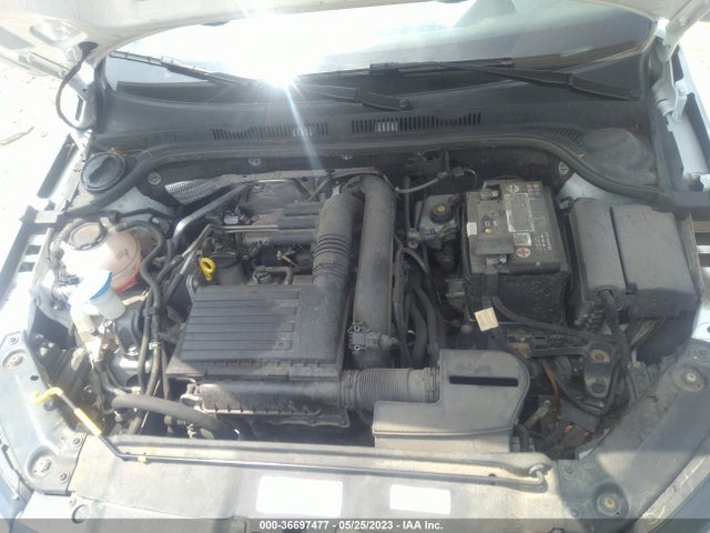 3VWDB7AJ5JM258280 Volkswagen Jetta 1.4t