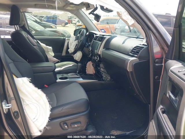 Toyota 4RUNNER SR5 2020 JTEZU5JRXL5221338 Image 7