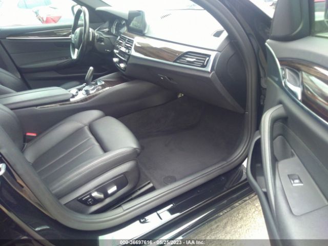 WBAJA7C55JWC77078 BMW 5 Series 530i Xdrive