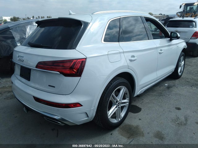 2021 Audi Q5, VIN: WA1E2AFY3M2132824